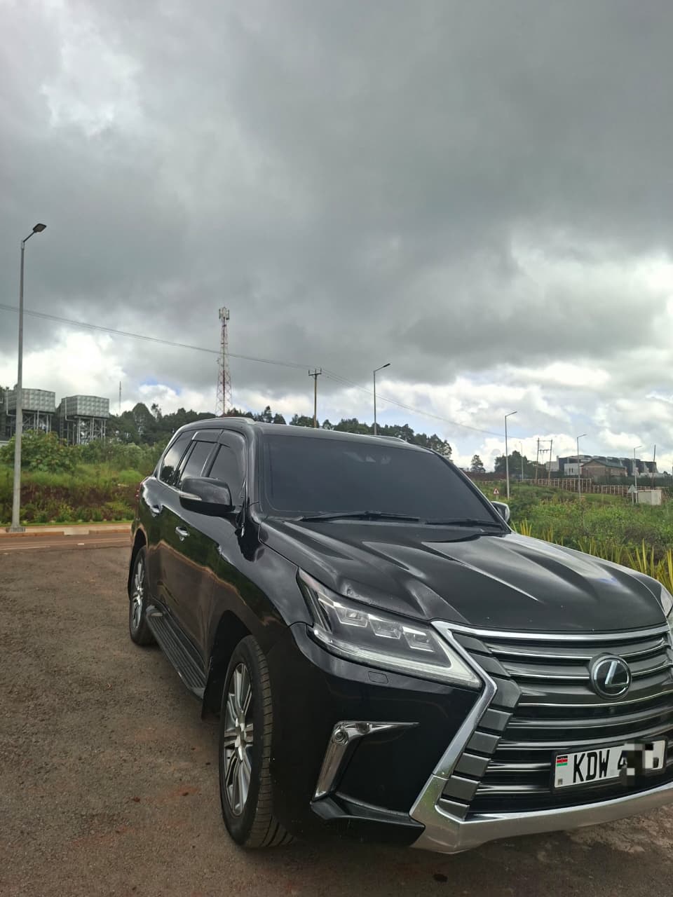 Lexus  view 4