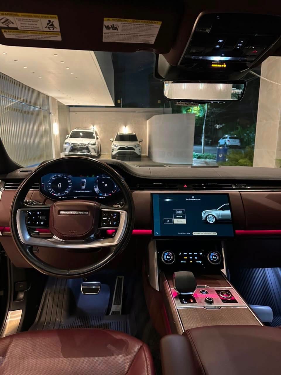 Range Rover view 5